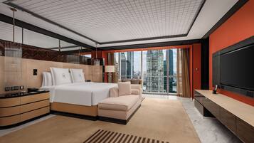Presidential Suite, 3 Bedrooms (Pearl River View) | Premium bedding, down duvets, minibar, in-room safe