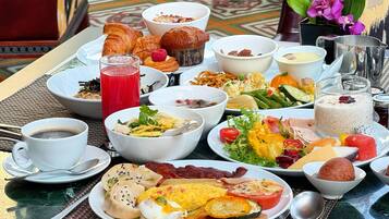 Bữa sáng buffet