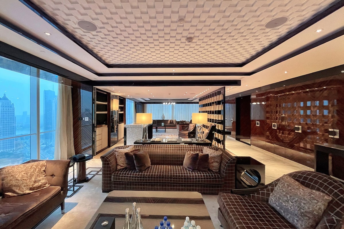 ห้องเพรสซิเดนเชียลสวีท, หลายเตียง (Pearl River View) | 1 ห้องนอน, เครื่องนอนระดับพรีเมียม, ผ้านวมขนเป็ด, มินิบาร์
