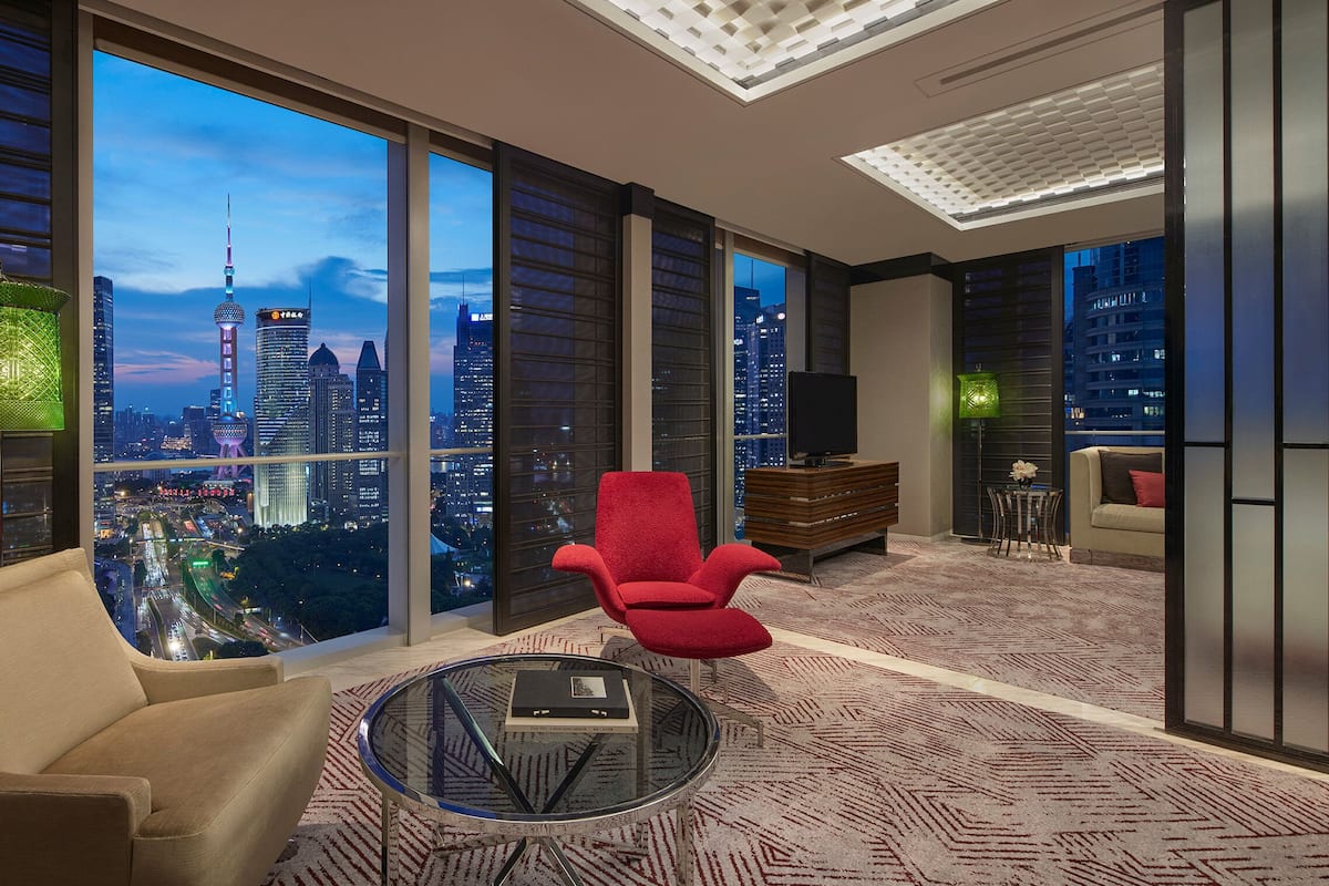 Club Suite, 1 King Bed (Pearl River View) | Premium bedding, down comforters, minibar, in-room safe