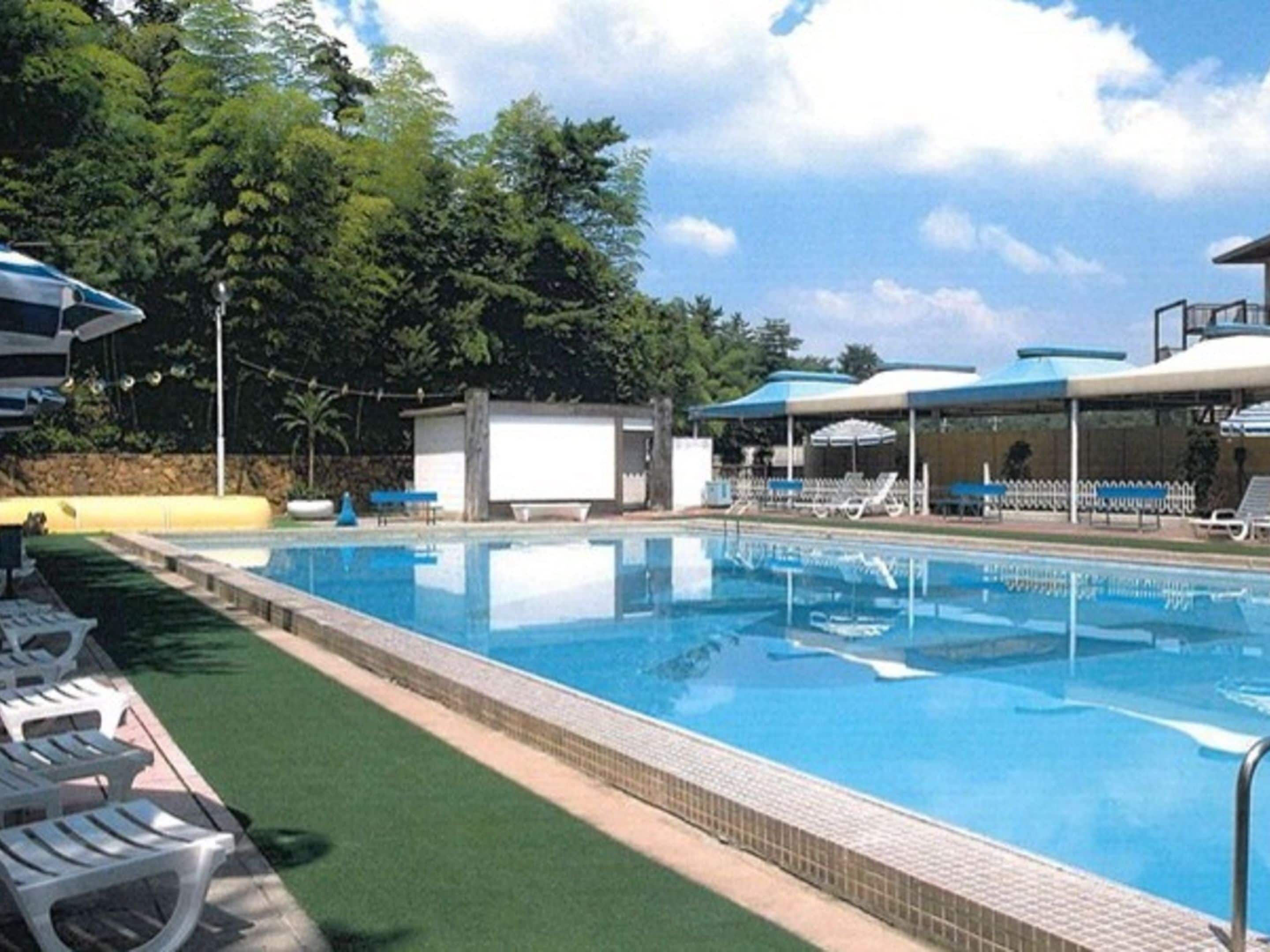 季節性室外泳池