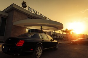 Property entrance - Royal Princess Hotel (Dubrovnik)