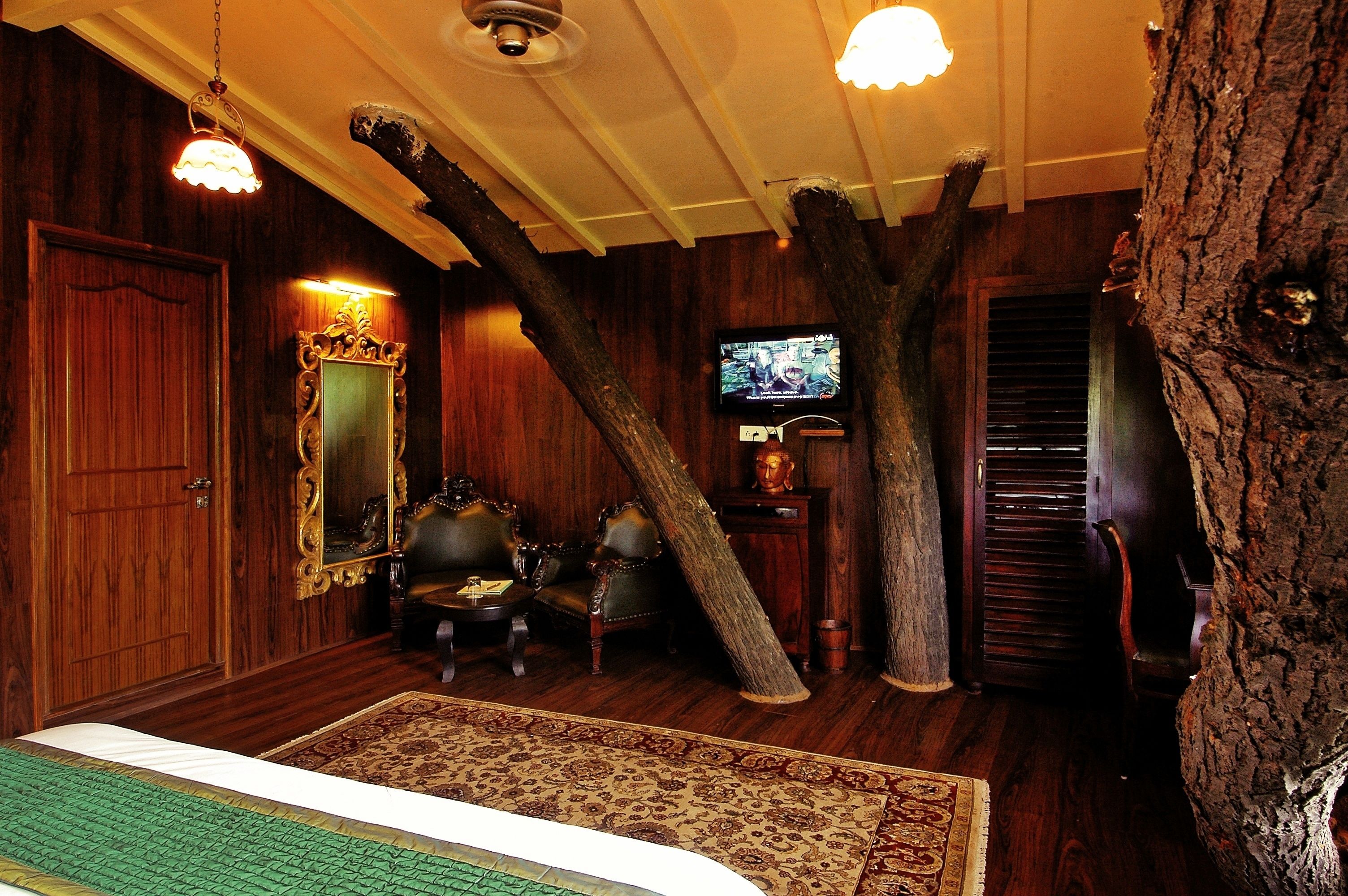 suite | premium bedding, individually furnished, desk, free wifi