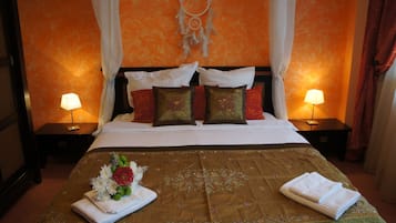 Two Bedroom Apartment with 2 Queen Beds | Bộ đồ giường cao cấp, phòng cách âm