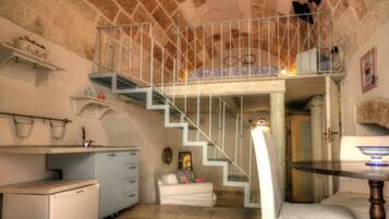 TV a schermo piatto 24 pollici con canali via cavo, TV