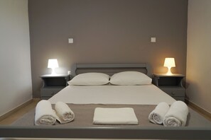 Family Apartment, Garden View, Ground Floor | Soundproofing, free cots/infant beds, free WiFi, bed sheets