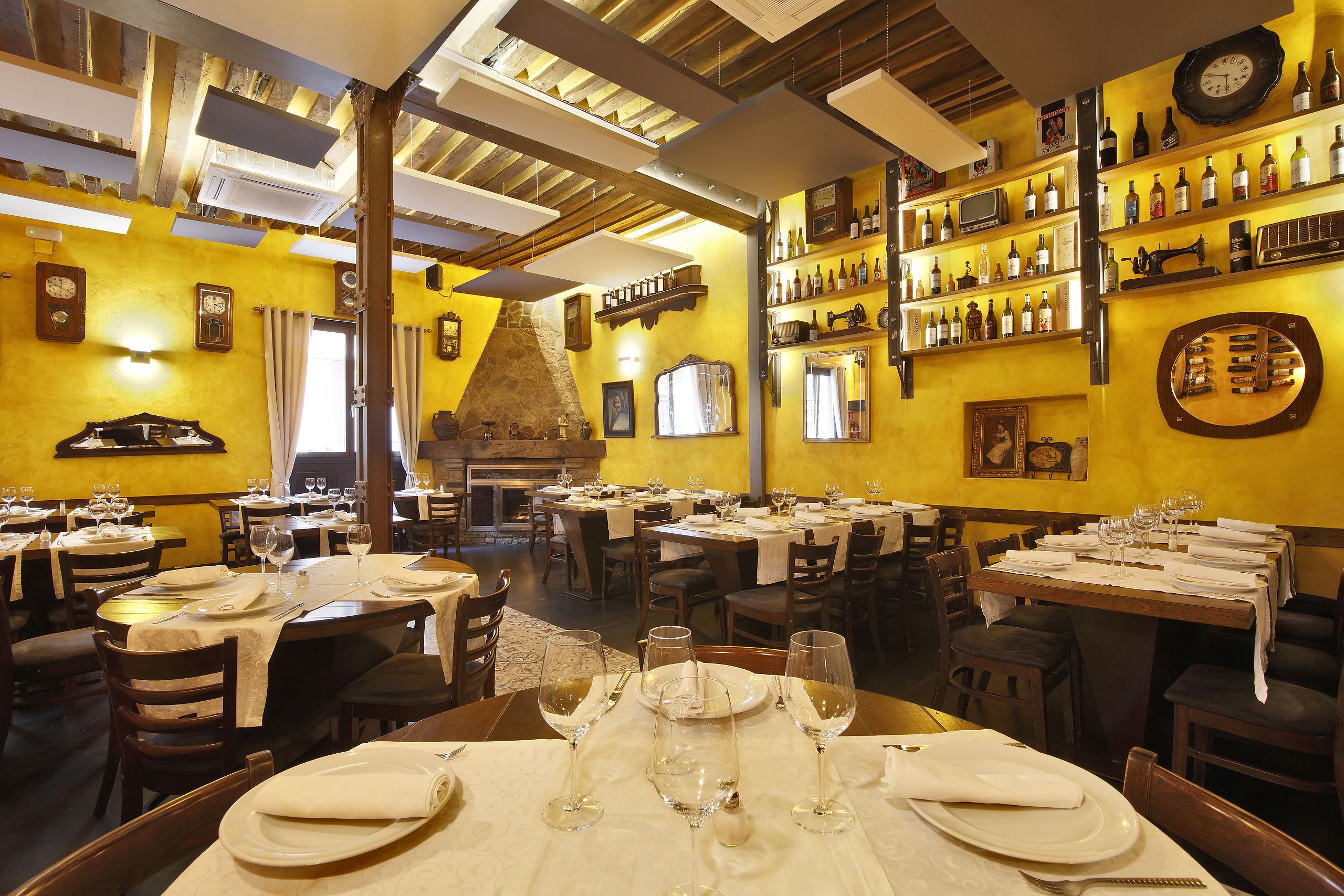 Dagelijks ontbijtbuffet (EUR 15 per persoon)