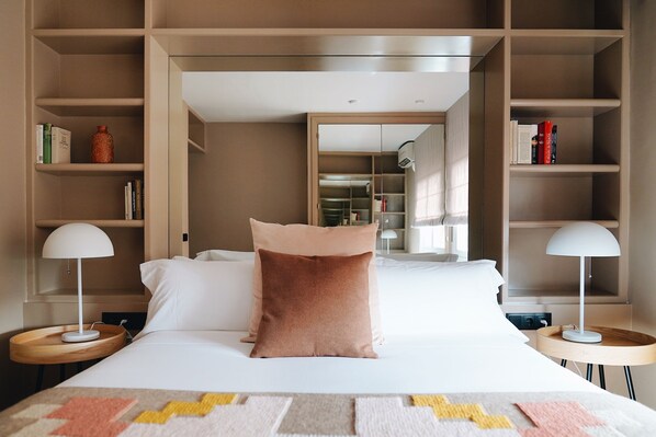 Deluxe Apartment | In-room safe, individually decorated, individually furnished