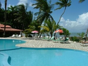 Outdoor pool - Catavento Praia Hotel (Cairu)