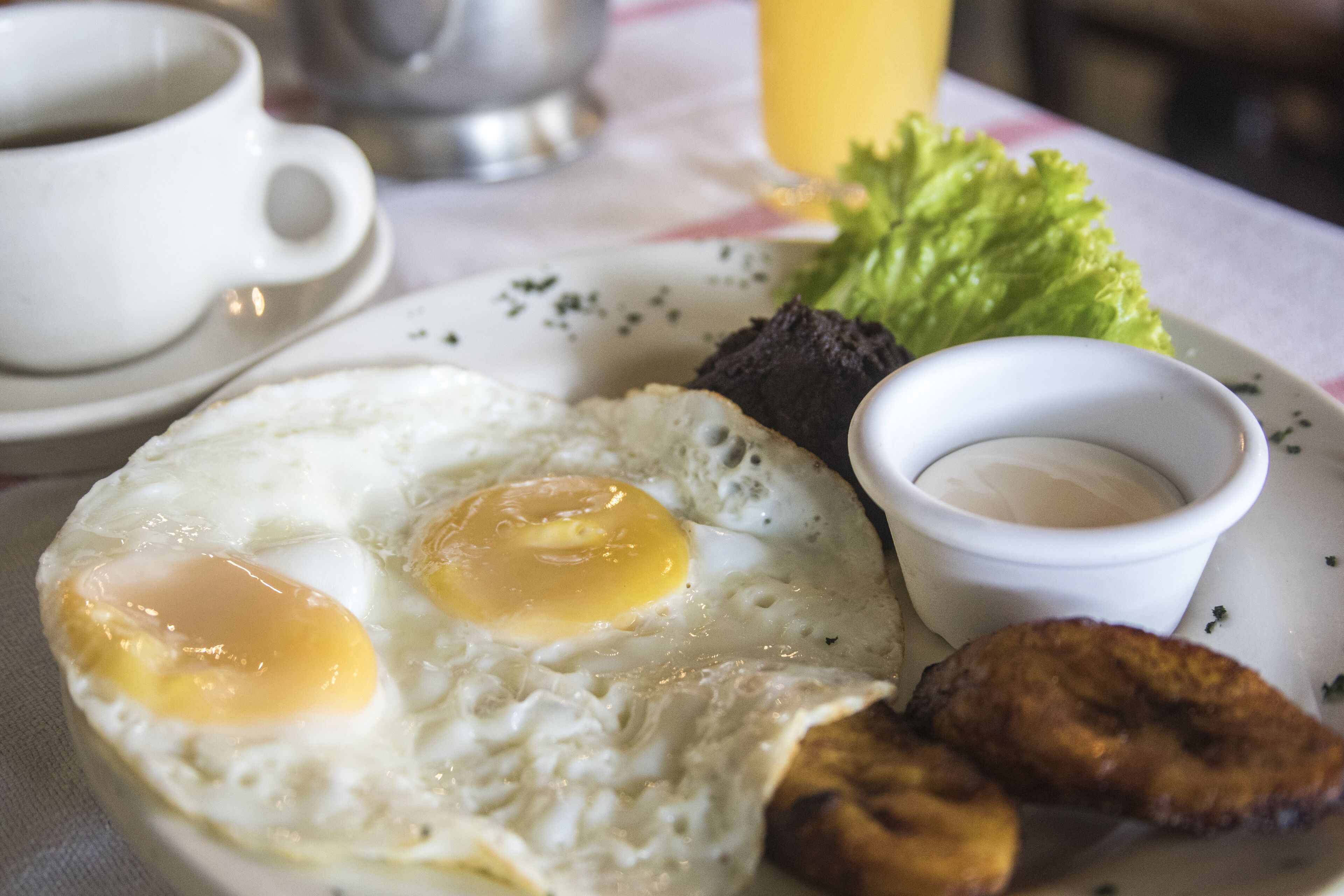 free daily cooked-to-order breakfast