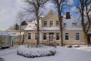 واجهة المنشأة