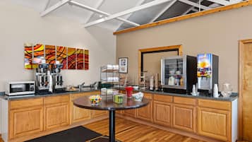 Free daily buffet breakfast