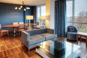 Plasma TV, pay films