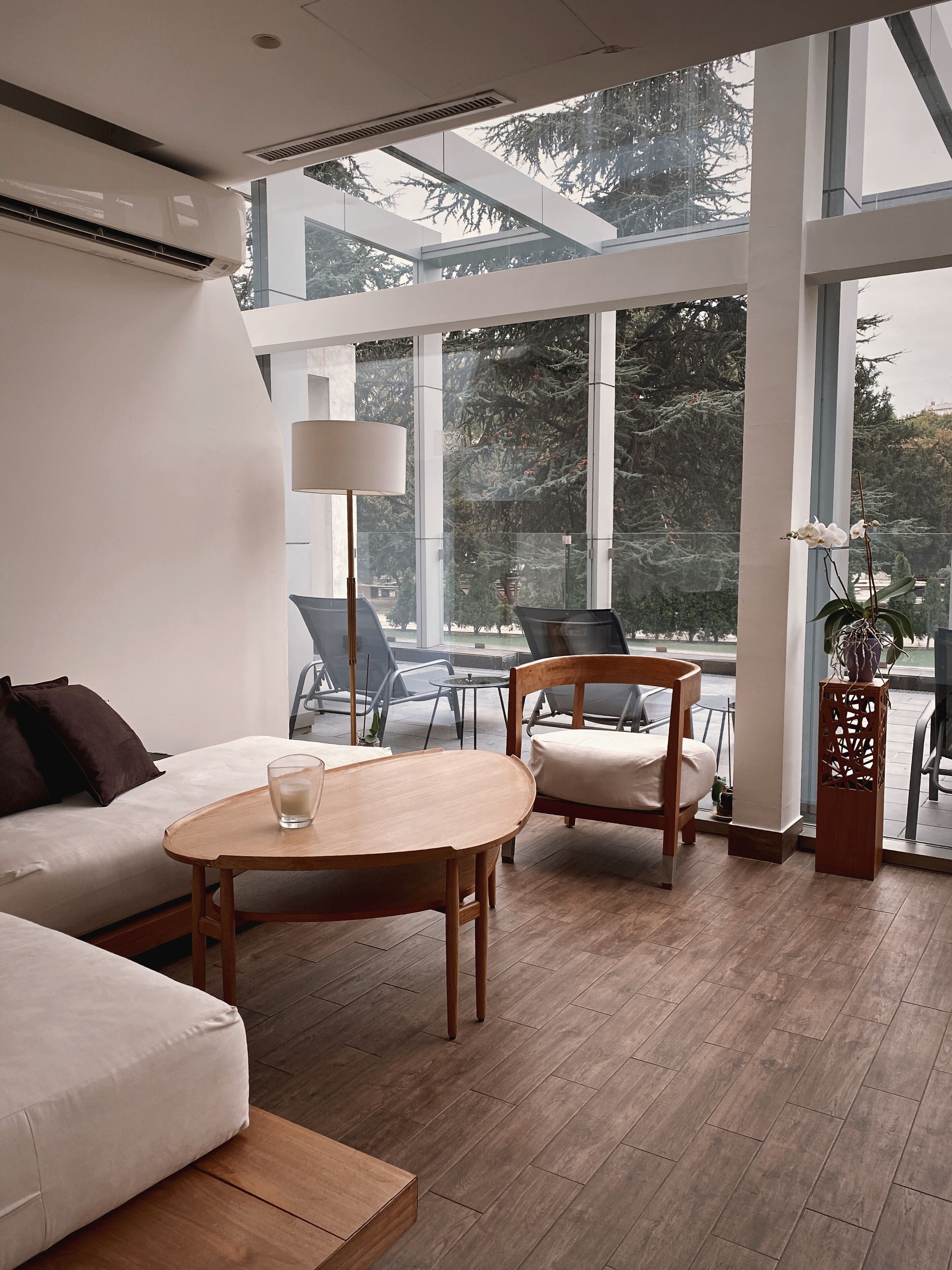 sauna, steam room, body treatments, aromatherapy, hot stone massages