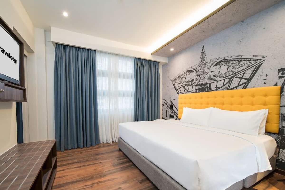 Artículos del minibar gratis y caja de seguridad en la habitación