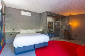 Individually decorated, blackout curtains, soundproofing, free WiFi