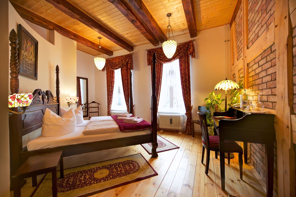 Studio suite, niet-roken | 1 slaapkamer, een bureau, babybedden, extra bedden