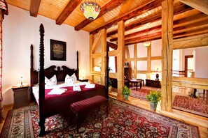 Suite, 1 Bedroom, Non Smoking, Bathtub