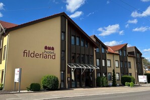 Front of property - Hotel Filderland - Stuttgart Messe Airport (Leinfelden-Echterdingen)