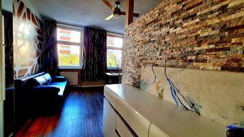 Premium Apartment | In-room safe, soundproofing, iron/ironing board, free WiFi