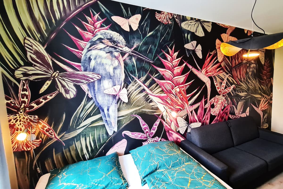 Comfort Apartment | In-room safe, soundproofing, iron/ironing board, free WiFi