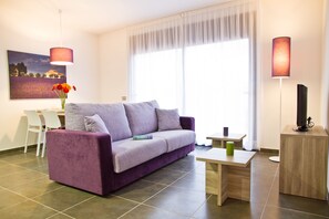 Apartment, 2 Bedrooms | Individually furnished, cots/infant beds, free WiFi, bed sheets - Apartamentos Estartit Costa (Torroella de Montgri)