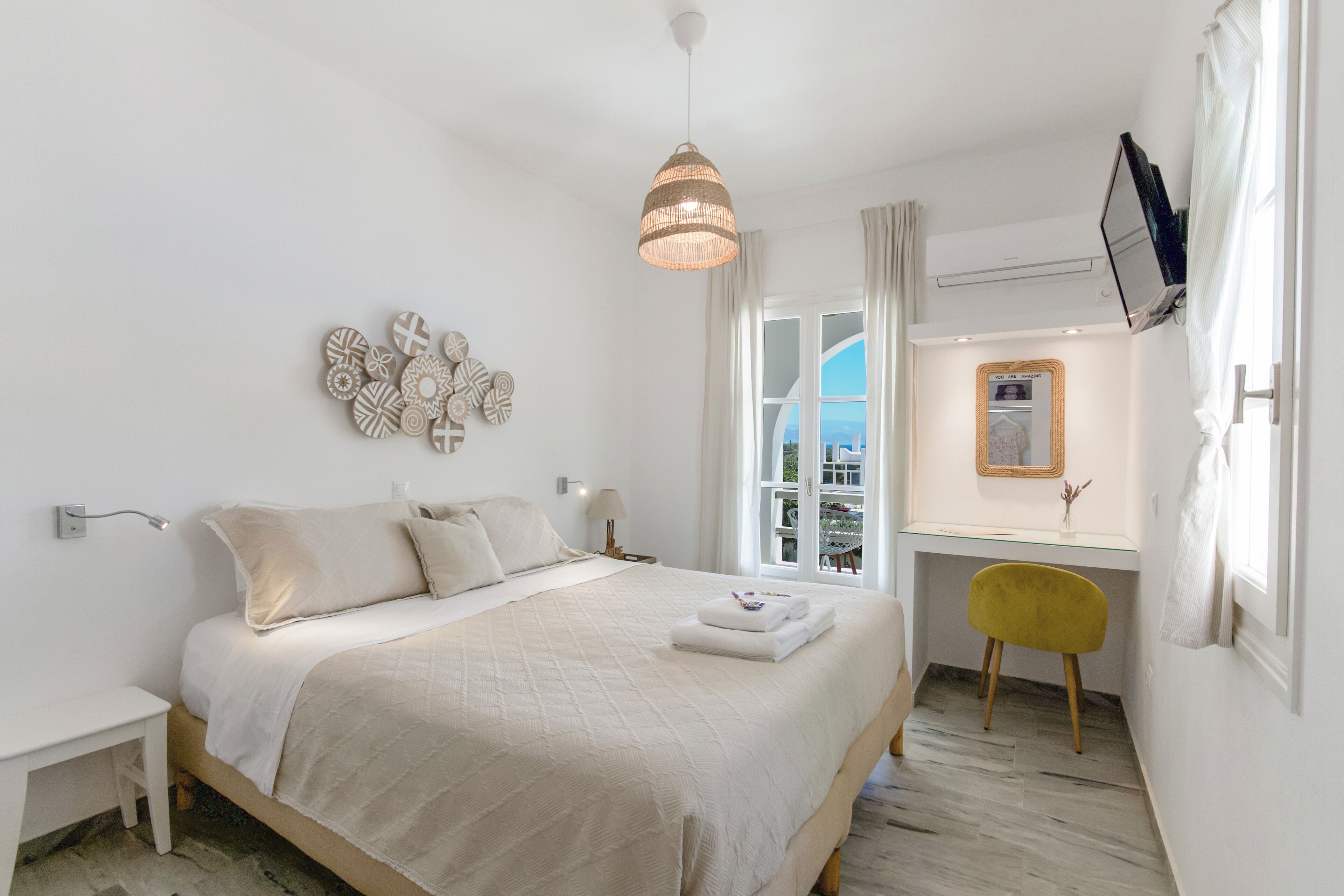 Standard Room, 1 Double or 2 Single Beds, Balcony, Partial Sea View | Egyptian cotton sheets, premium bedding, down duvets, in-room safe