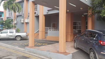 Entrada de la propiedad