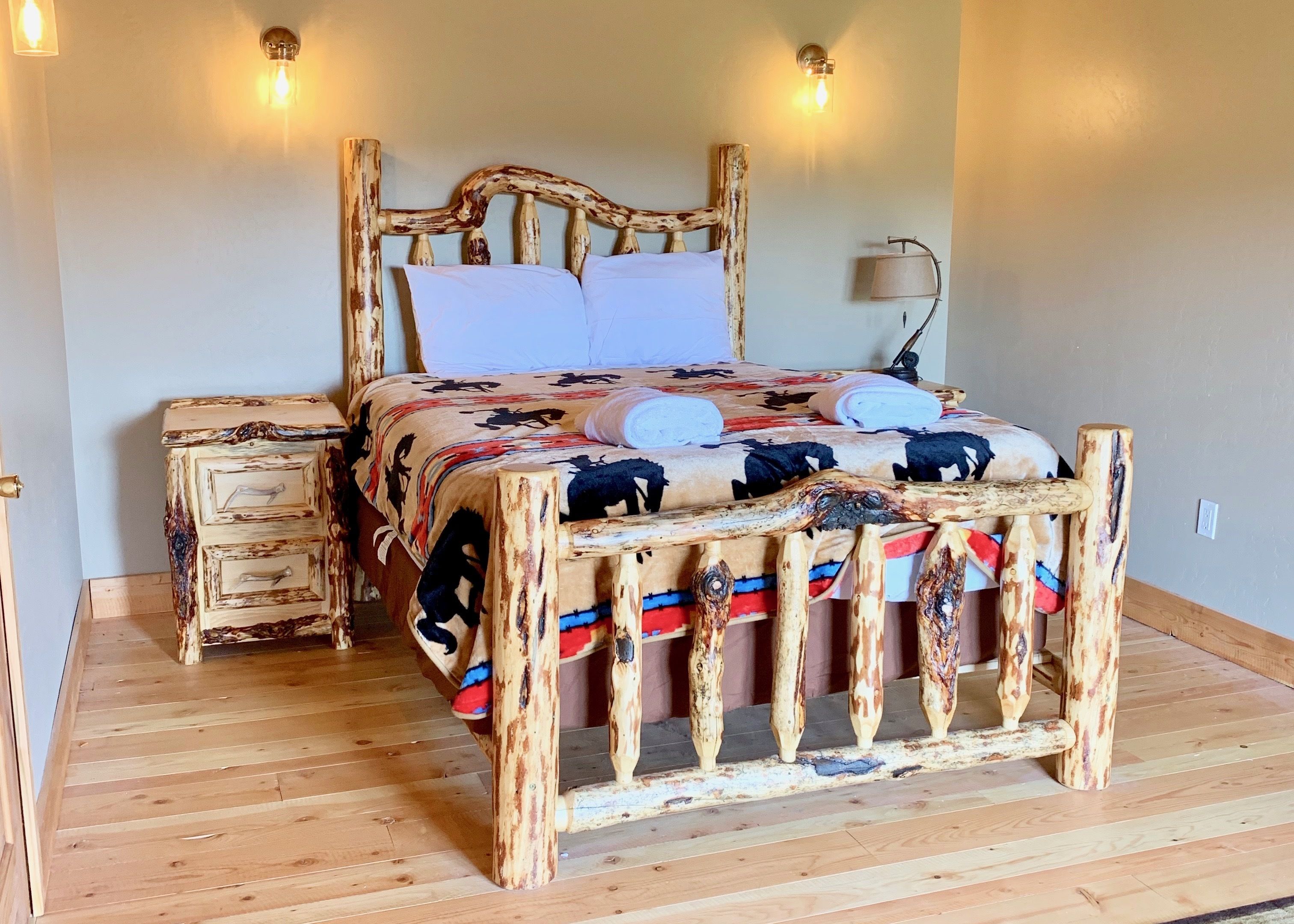 Free WiFi, bed sheets