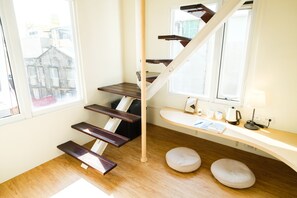 Habitació doble Comfort, banyera | Sala d'estar | Televisor LCD 