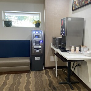 Lobby lounge - Red Roof Inn Pittsburgh - McKnight Rd (Pittsburgh)