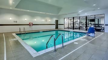 Indendørs pool