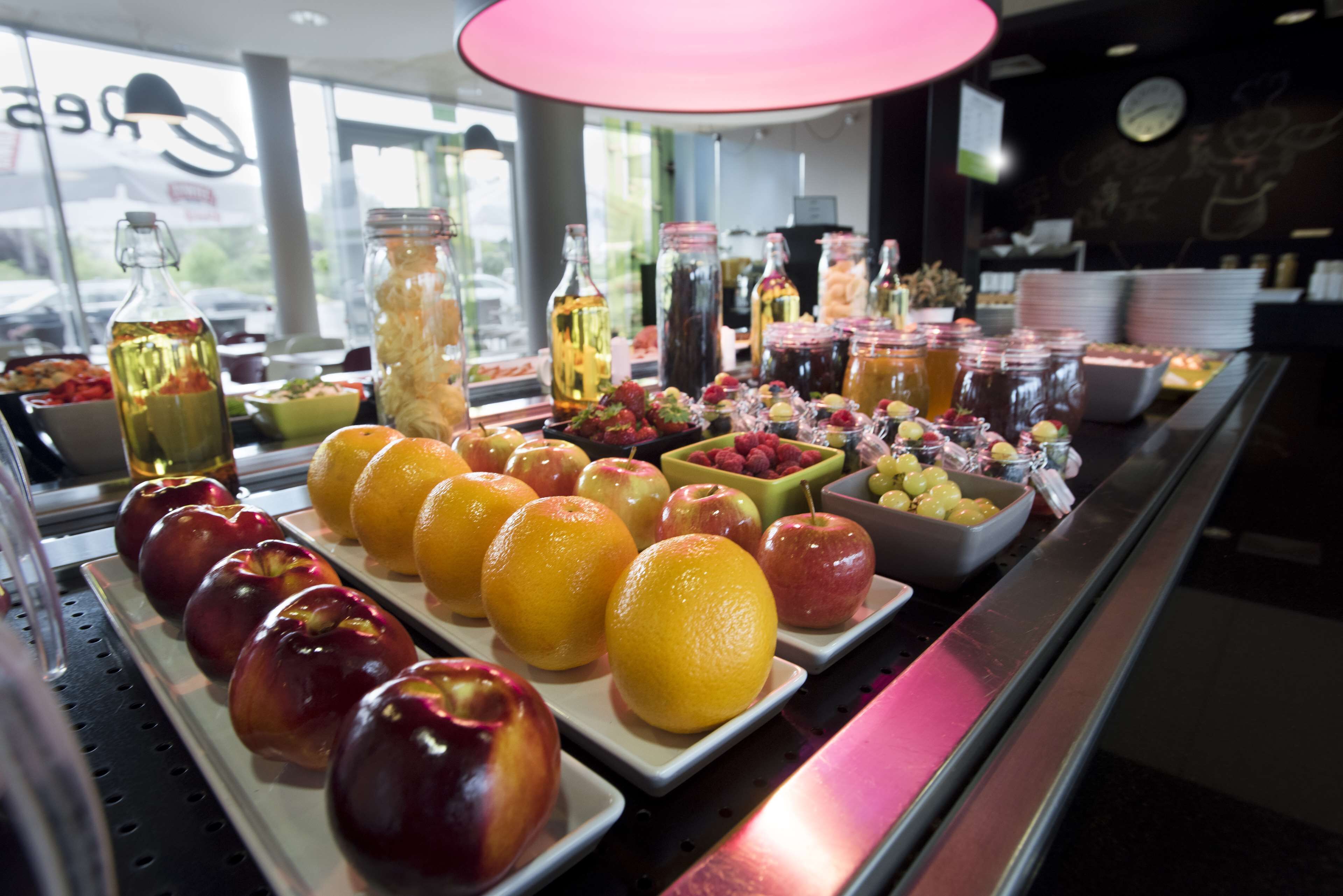 Daily buffet breakfast for a fee