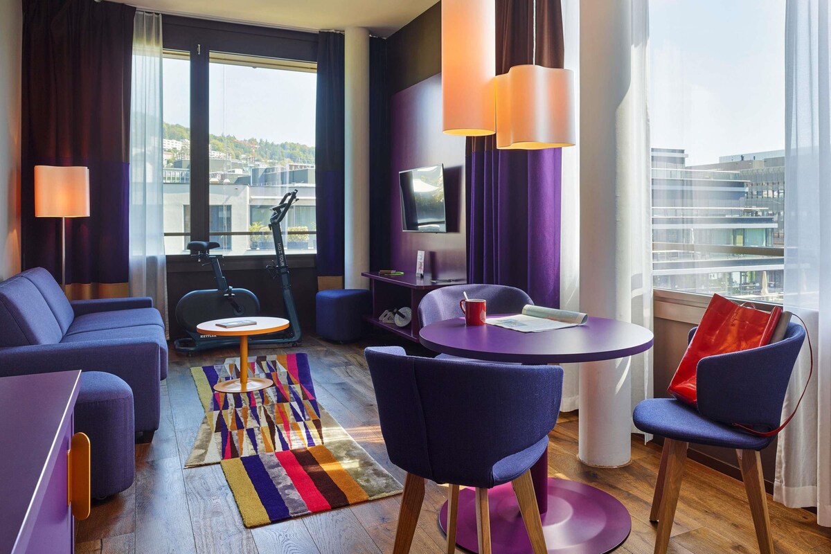  Vitality Suite | Sengetøy av topp kvalitet, dundyner, minibar og safe på rommet