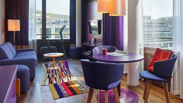 Vitality Suite | Wohnbereich | Flachbildfernseher