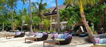 Ocean Vida Beach and Dive Resort