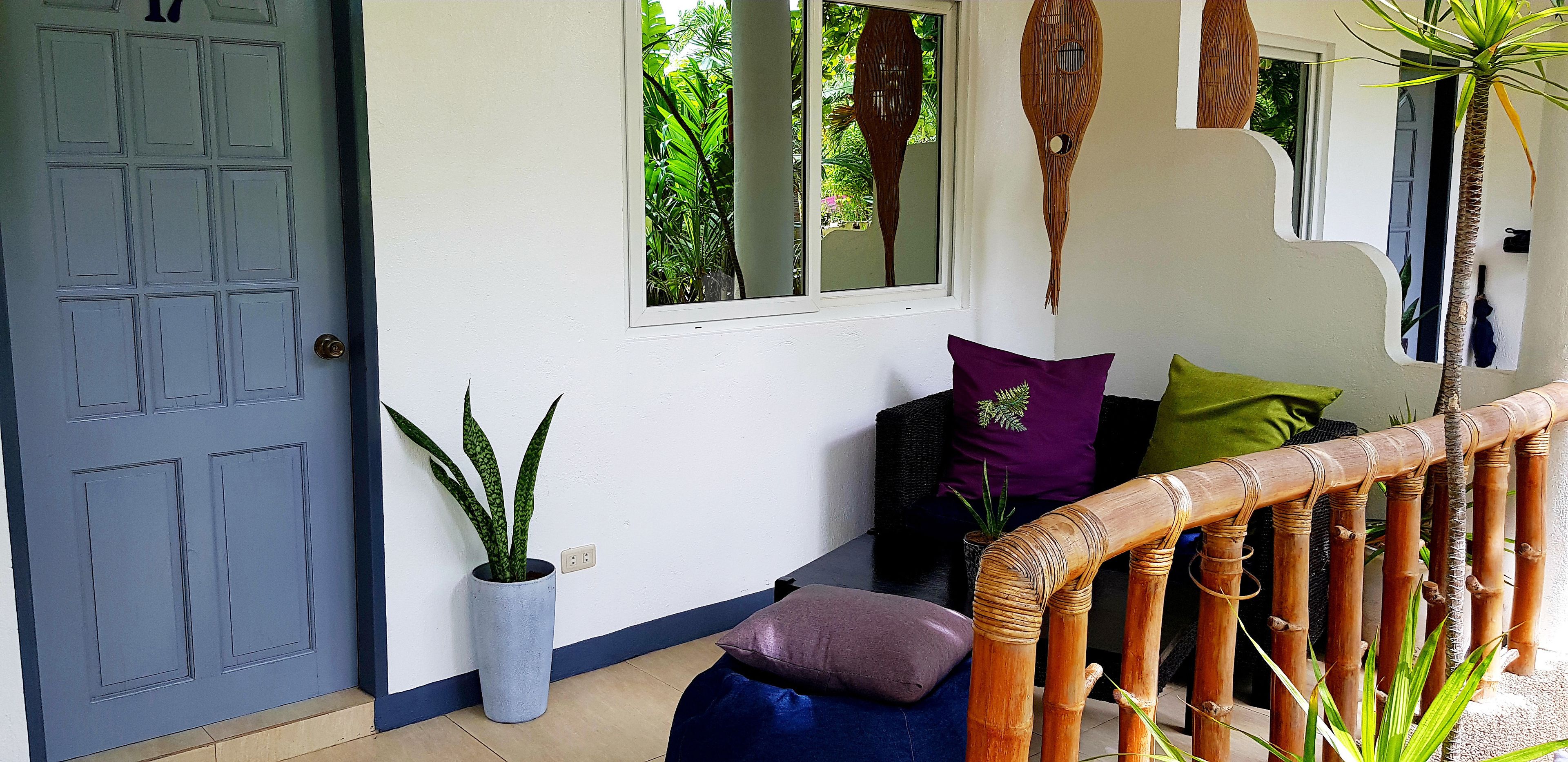 standard room, garden view | balcony