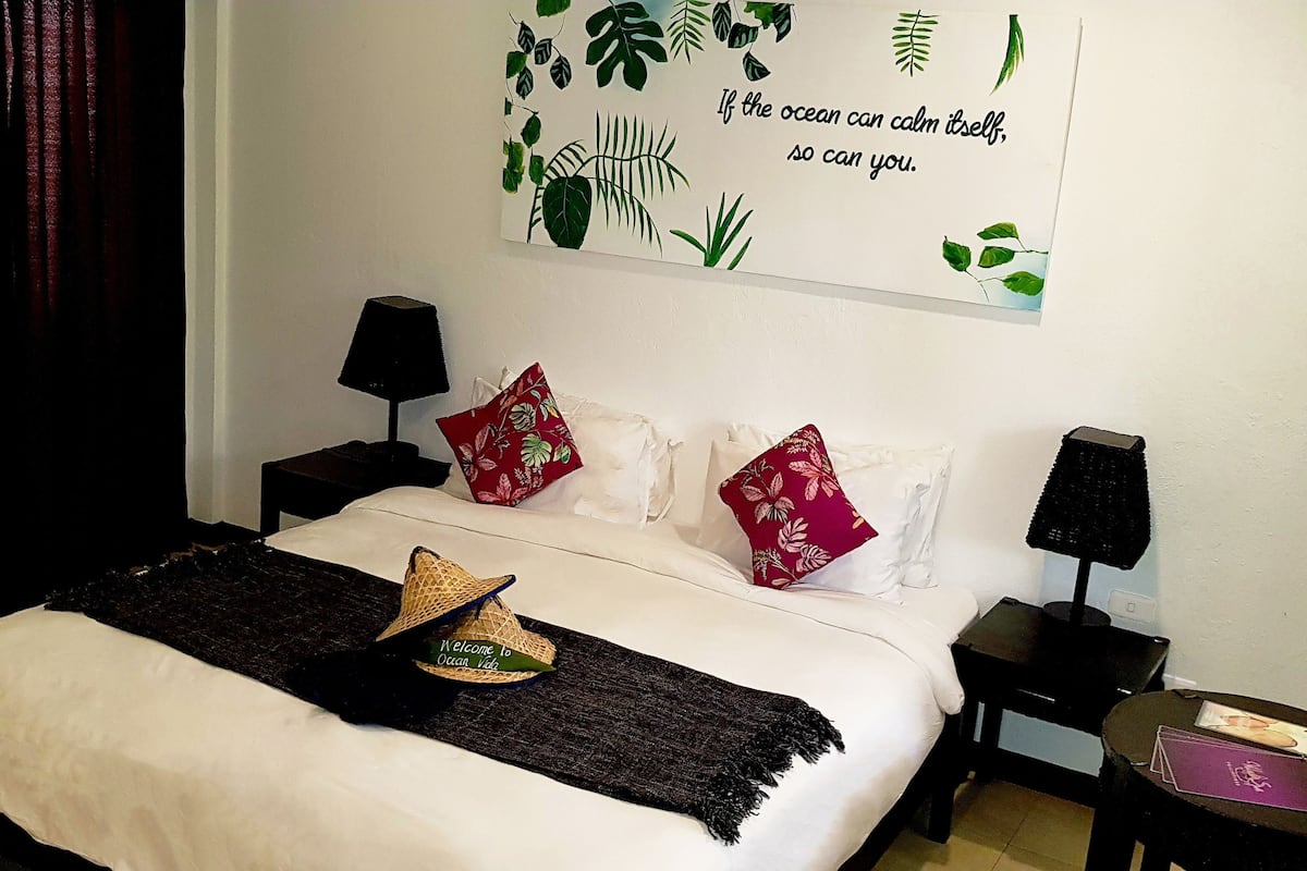 standard room, garden view | 1 bedroom, minibar, in-room safe, bed sheets