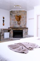 Minibar, in-room safe, desk, laptop workspace