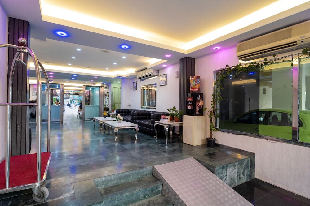 Frsan Plaza