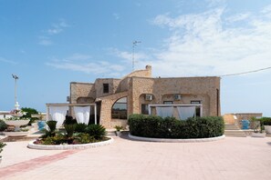 Front of property - Hotel San Giovanni (Polignano a Mare)