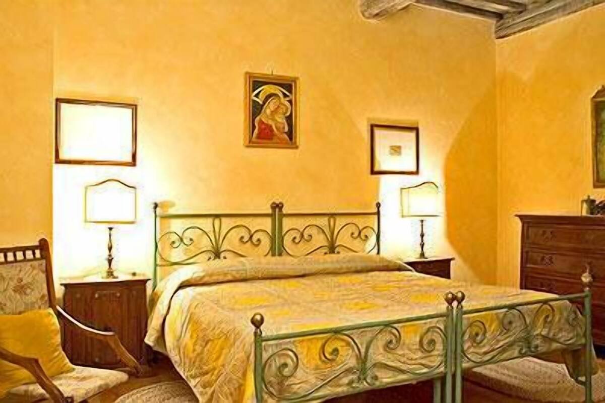 Double Room, Garden View | Individually decorated, individually furnished, blackout curtains