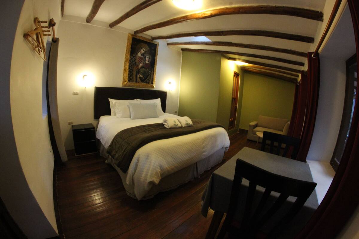 Panoramic Room | Down duvets, soundproofing, free WiFi, bed sheets