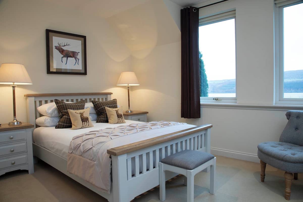 Superior Double Room, 1 Double Bed, Lake View | Premium bedding, individually decorated, individually furnished, desk