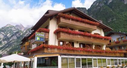 Albergo Ristorante Cacciatori