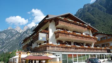 Façade de lâhĂ©bergement