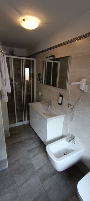 Bidet