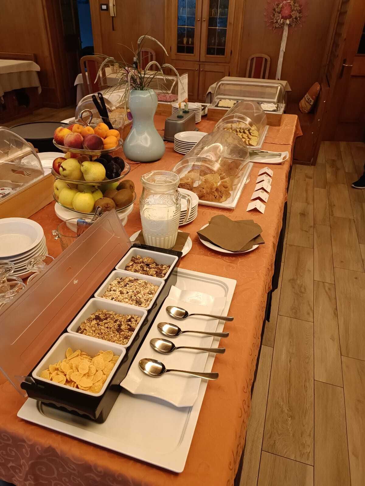 Bao gồm bữa sáng buffet hàng ngày 
