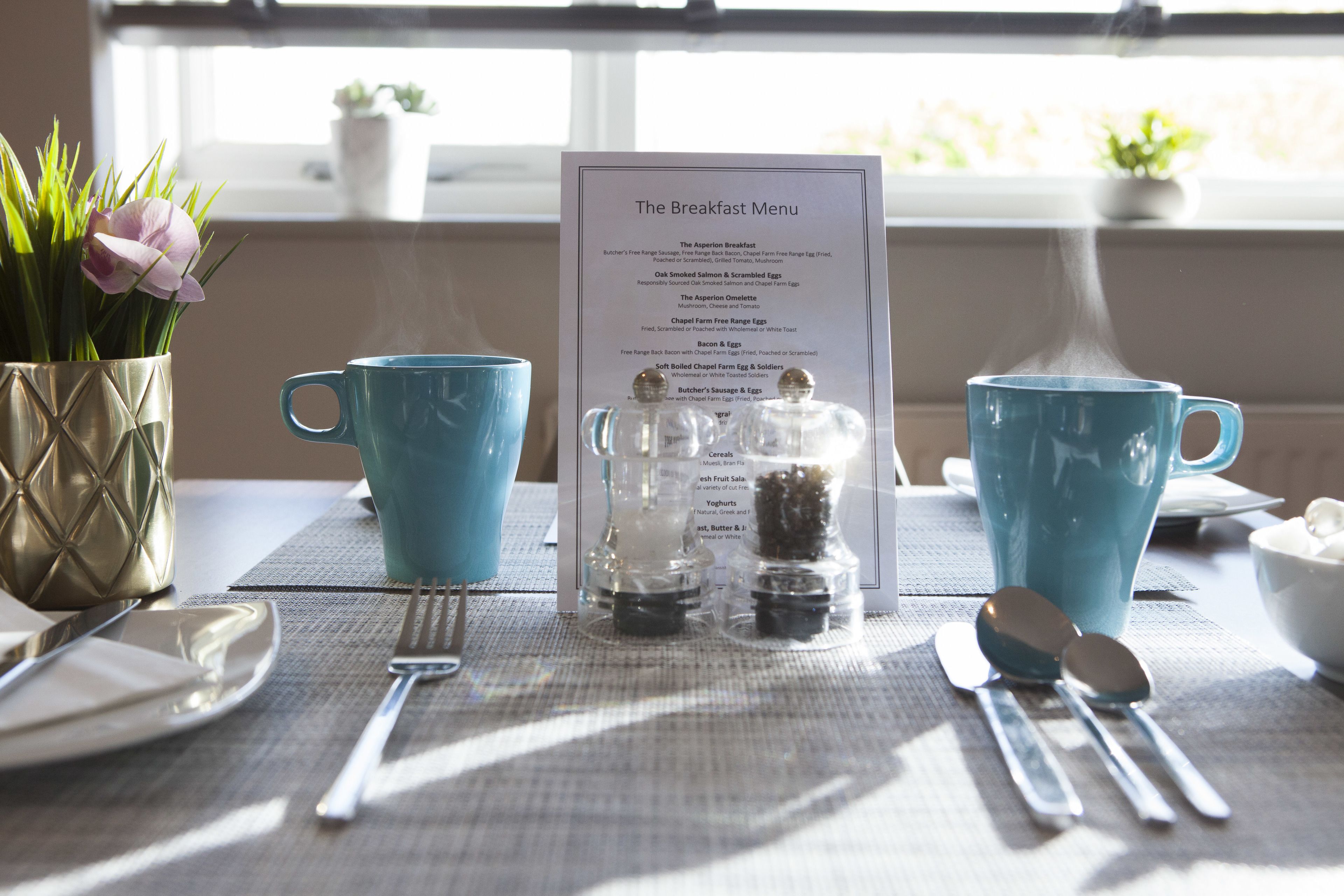 Daily cooked-to-order breakfast (GBP 15.00 per person)