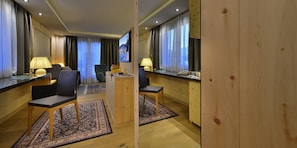 Suite – executive, balkong | Italienske Frette-laken, sengetøy av topp kvalitet og dundyner